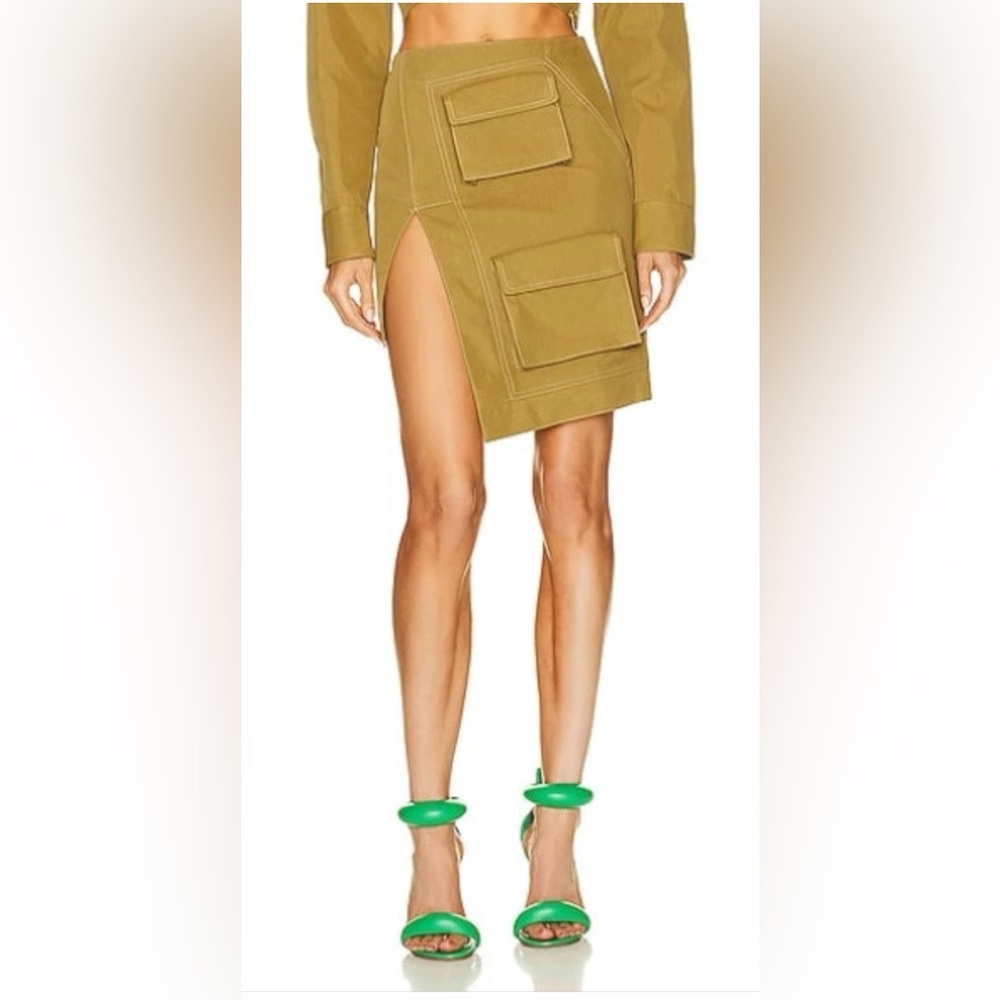 Off white skirt